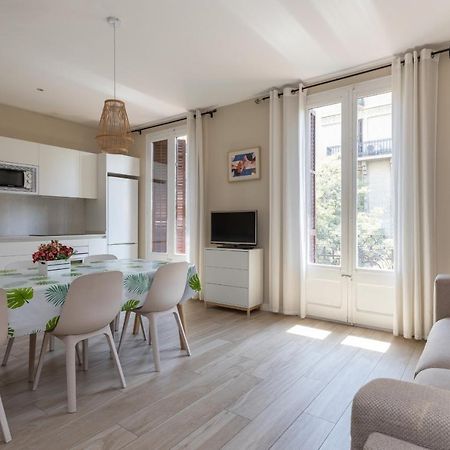 Aparteasy - Family 4-Bedroom Apartment 巴塞罗那 外观 照片